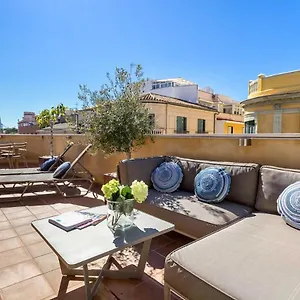 Sebastian Souviron In By Solaga Homes Appartement Málaga